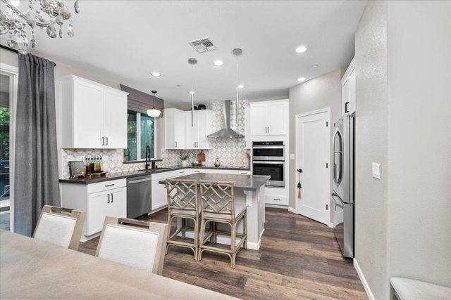 6179 Neff Ct, Citrus Heights, CA 95610