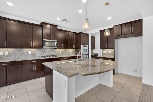 1872 W SWAN Drive, Chandler, AZ 85286