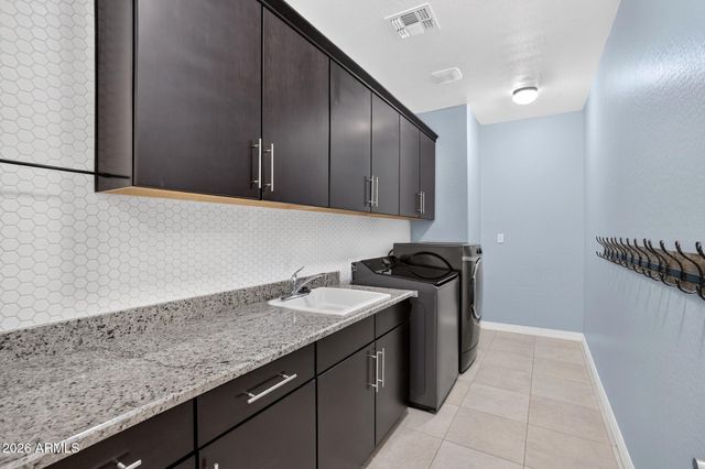 1872 W SWAN Drive, Chandler, AZ 85286