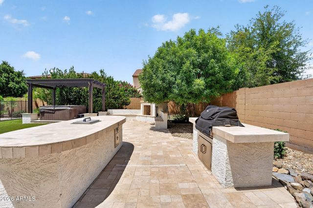 1872 W SWAN Drive, Chandler, AZ 85286