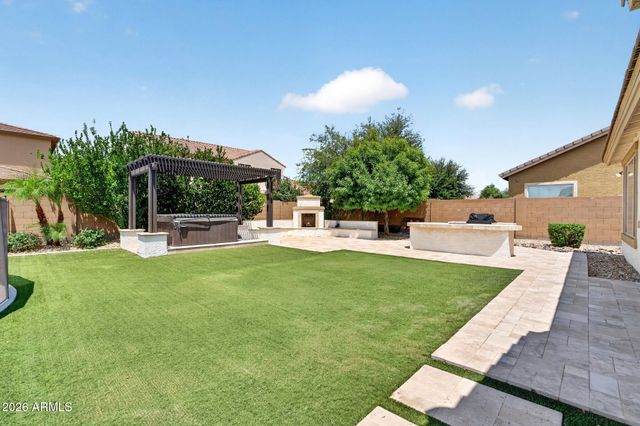 1872 W SWAN Drive, Chandler, AZ 85286