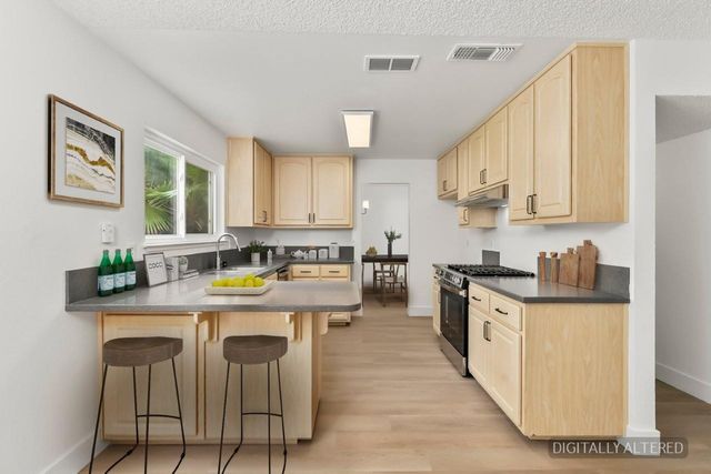 6920 Waxwing Way, Sacramento, CA 95842