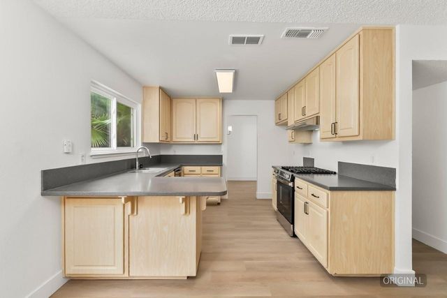 6920 Waxwing Way, Sacramento, CA 95842