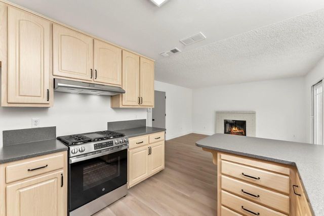 6920 Waxwing Way, Sacramento, CA 95842