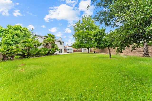 6920 Waxwing Way, Sacramento, CA 95842