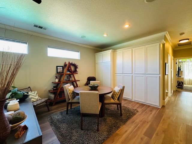 746 W Willow, Hanford, CA 93230