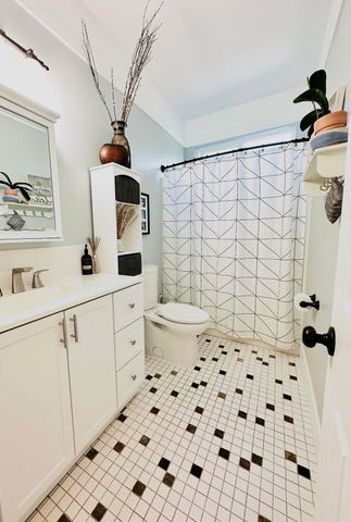 746 W Willow, Hanford, CA 93230