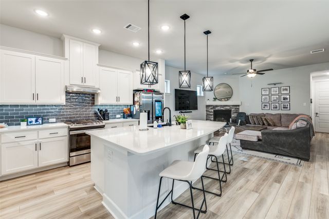 9349 Loggerhead Way, Fort Worth, TX 76118