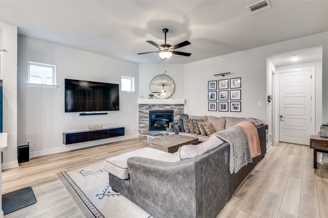 9349 Loggerhead Way, Fort Worth, TX 76118