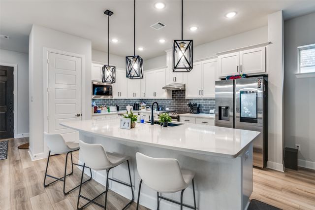 9349 Loggerhead Way, Fort Worth, TX 76118