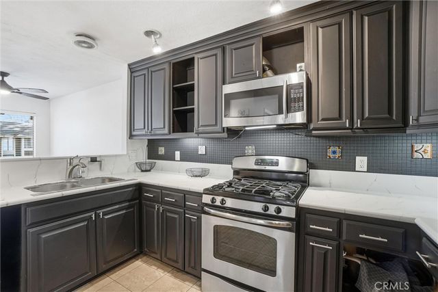 933 S Downey 20, Anaheim, CA 92804