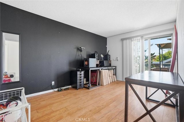 933 S Downey 20, Anaheim, CA 92804