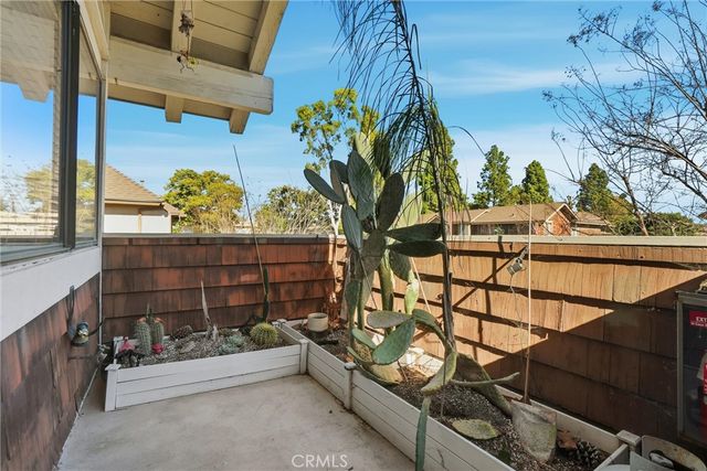 933 S Downey 20, Anaheim, CA 92804