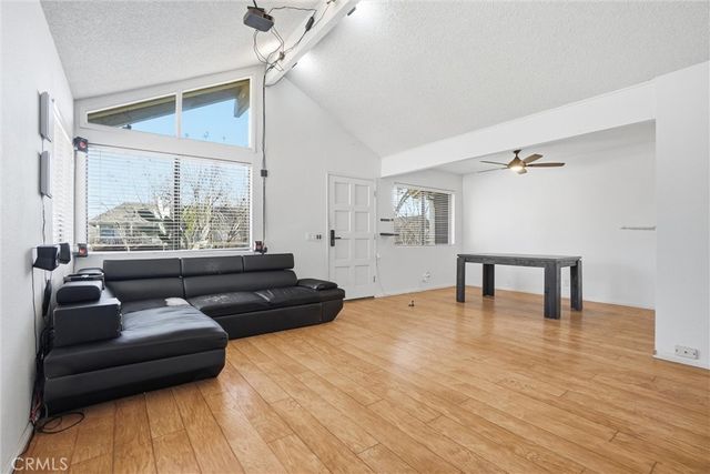 933 S Downey 20, Anaheim, CA 92804