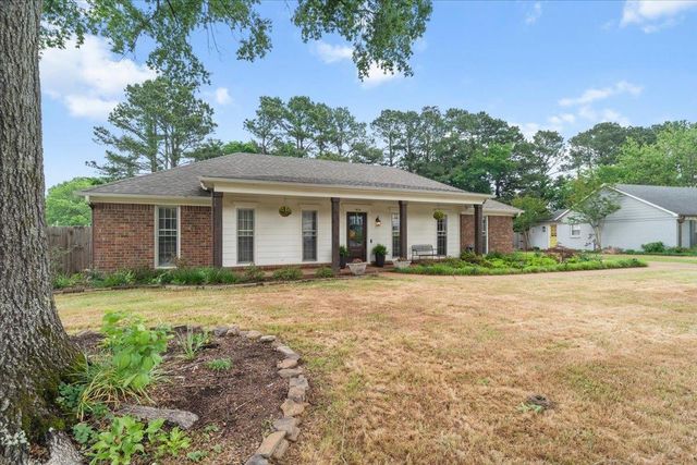 1674 BRIERBROOK RD, Germantown, TN 38138