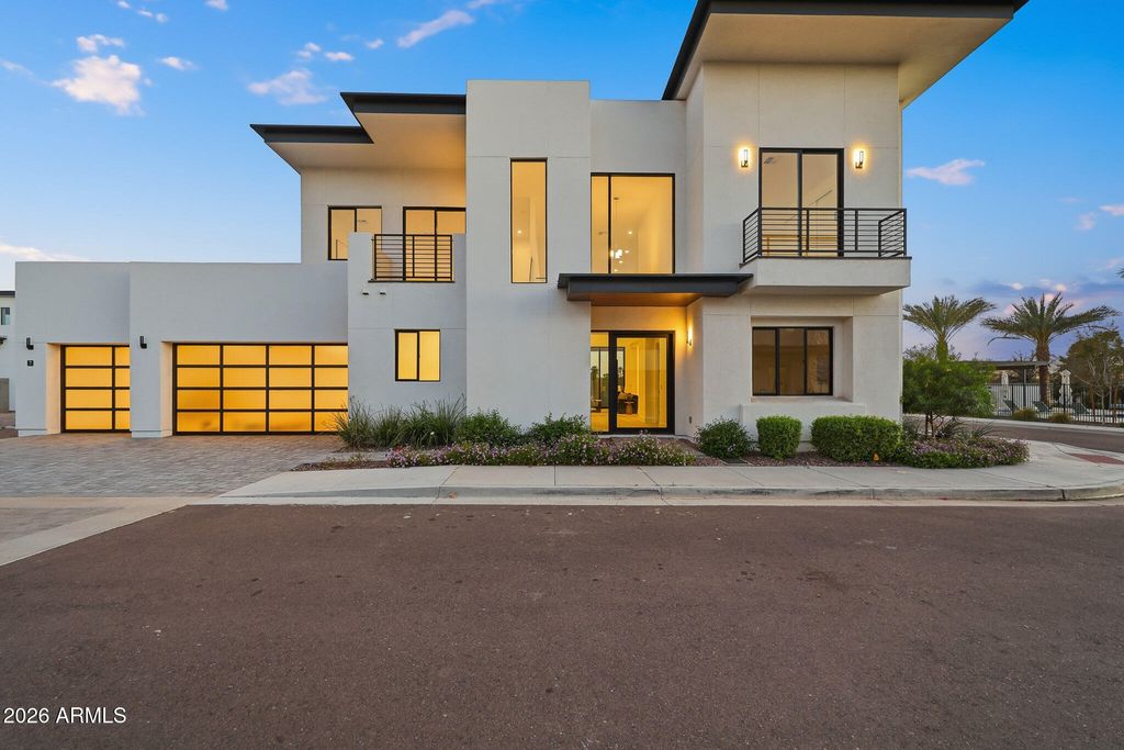 100 W NORTHERN Avenue 7, Phoenix, AZ 85021