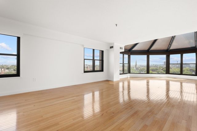 16 Harcourt St 9G, Boston, MA 02116