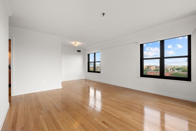16 Harcourt St 9G, Boston, MA 02116