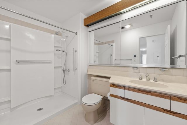 16 Harcourt St 9G, Boston, MA 02116