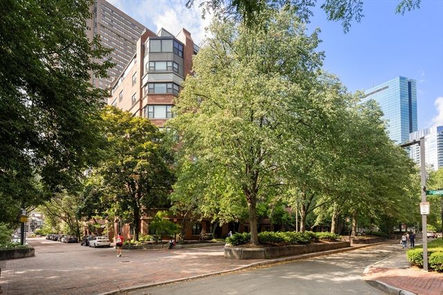 16 Harcourt St 9G, Boston, MA 02116