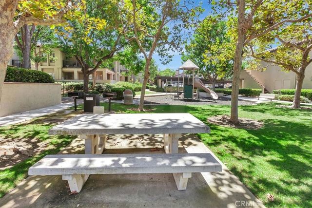 3 Via Ermitas, Rancho Santa Margarita, CA 92688