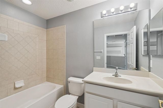 722 CHACALL LOOP, Mount Dora, FL 32757