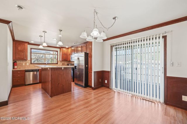 471 Kenbury Road, Branchburg, NJ 08876