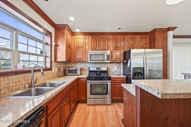 471 Kenbury Road, Branchburg, NJ 08876