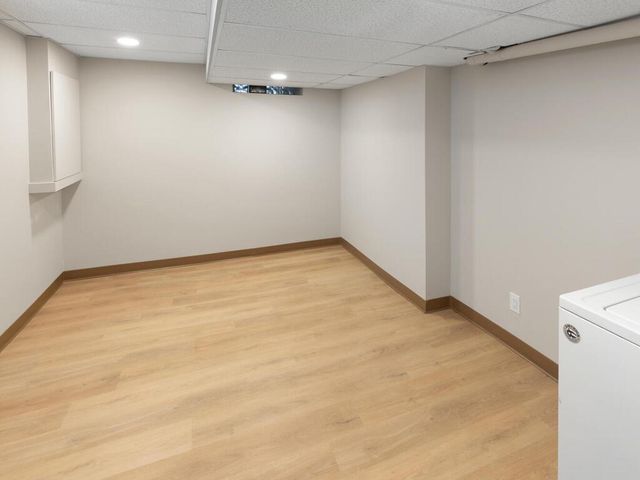 3237 Hennepin Avenue, Minneapolis, MN 55408