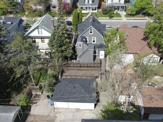 3237 Hennepin Avenue, Minneapolis, MN 55408
