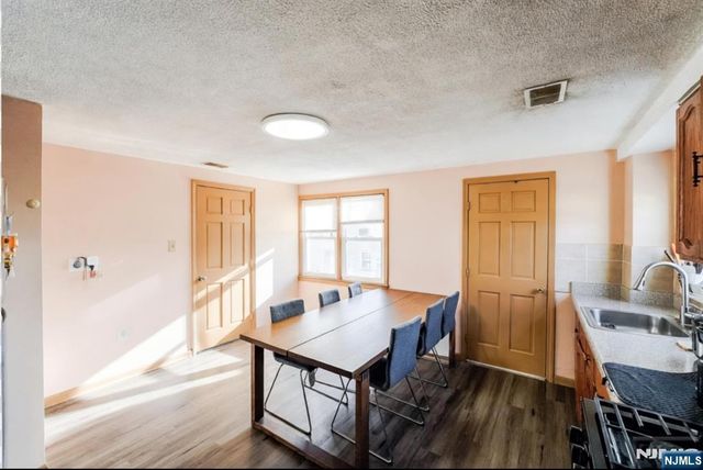 327 Stover Avenue 2nd floor, North Arlington, NJ 07031
