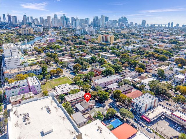 1143 NW 6th St, Miami, FL 33136