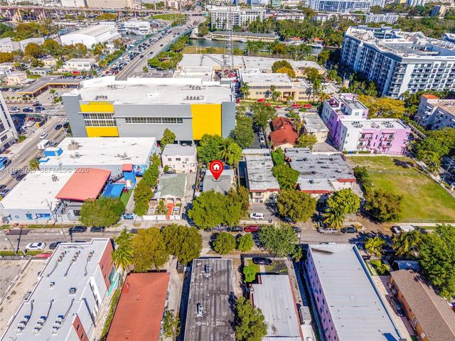 1143 NW 6th St, Miami, FL 33136