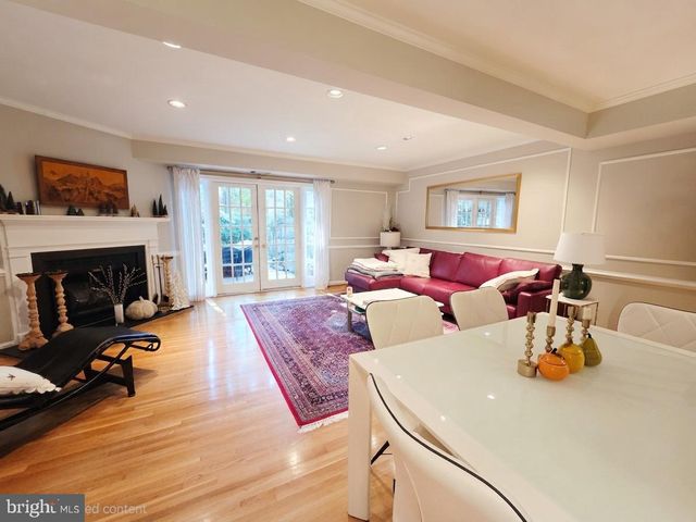 7629 TIVERTON DR, Springfield, VA 22152