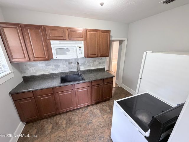 5324 FREMONT Street, Jacksonville, FL 32210