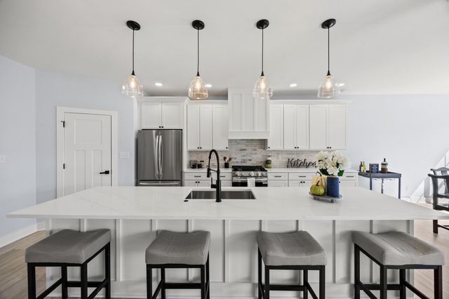 105 Peoples Meadow, Nicholasville, KY 40356