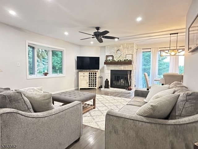 43 Kensington Ct, Washington Twp., NJ 07840