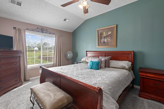 106 Elk Drive, Stamping Ground, KY 40379