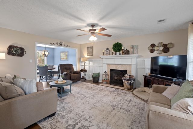 106 Elk Drive, Stamping Ground, KY 40379