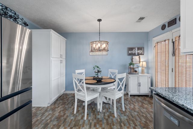 106 Elk Drive, Stamping Ground, KY 40379