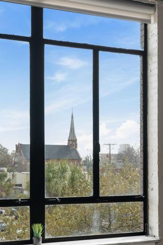 517 King Street Apt 11, Charleston, SC 29403