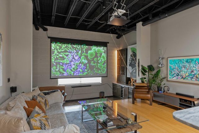 517 King Street Apt 11, Charleston, SC 29403