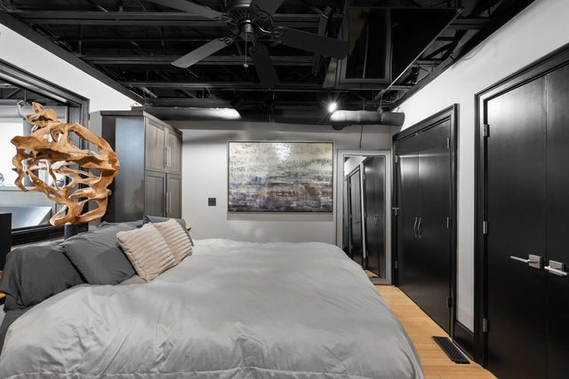 517 King Street Apt 11, Charleston, SC 29403