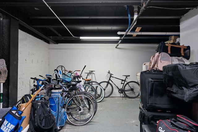 517 King Street Apt 11, Charleston, SC 29403