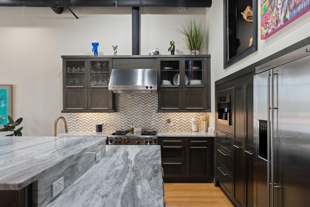 517 King Street Apt 11, Charleston, SC 29403