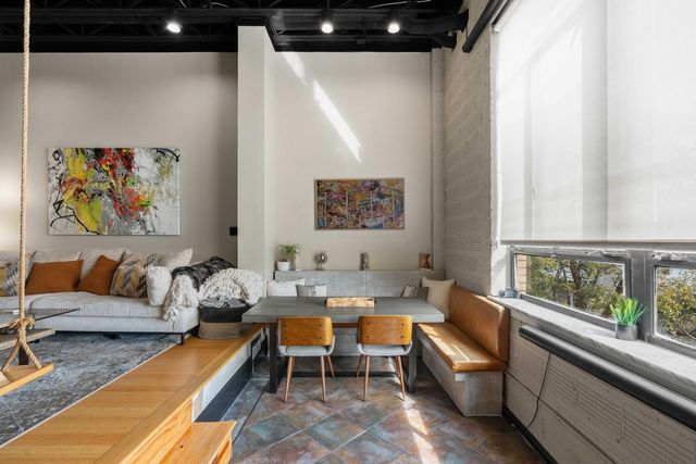 517 King Street Apt 11, Charleston, SC 29403