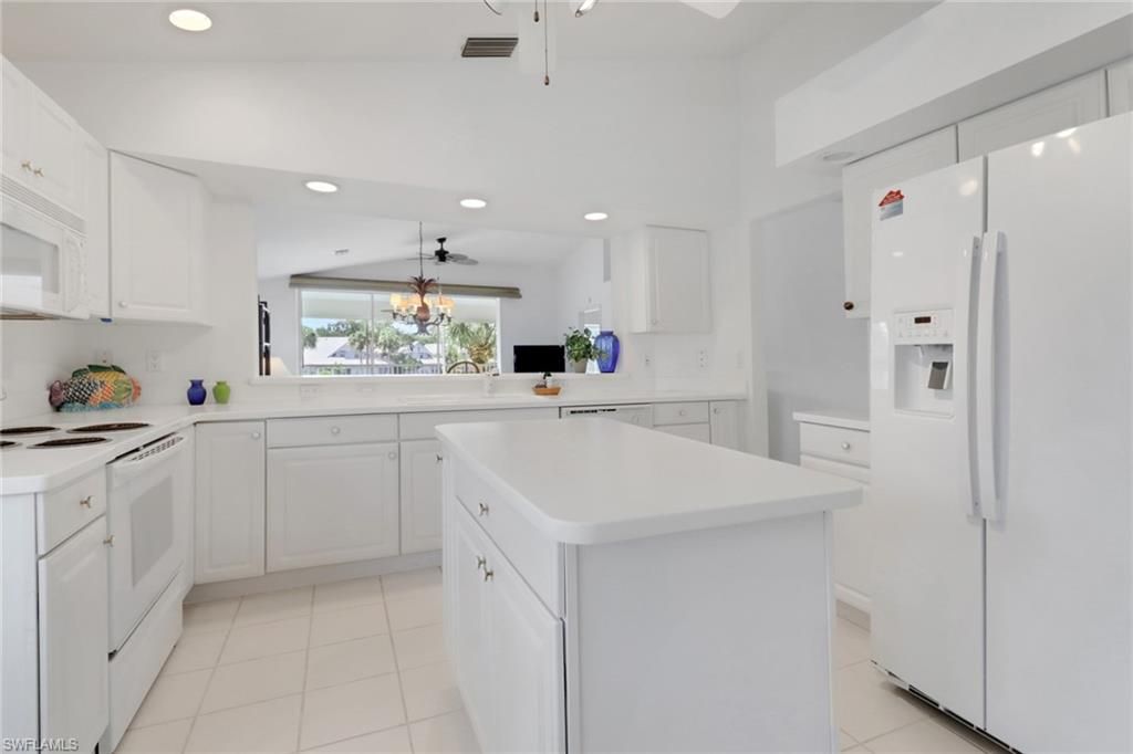 6180 Reserve CIR 203, NAPLES, FL 34119 — exterior