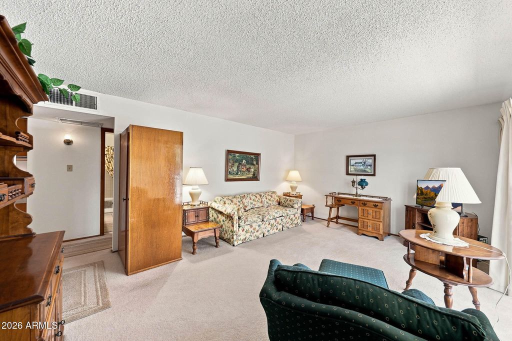 7015 W WOLF Street, Phoenix, AZ 85033 — photo 4