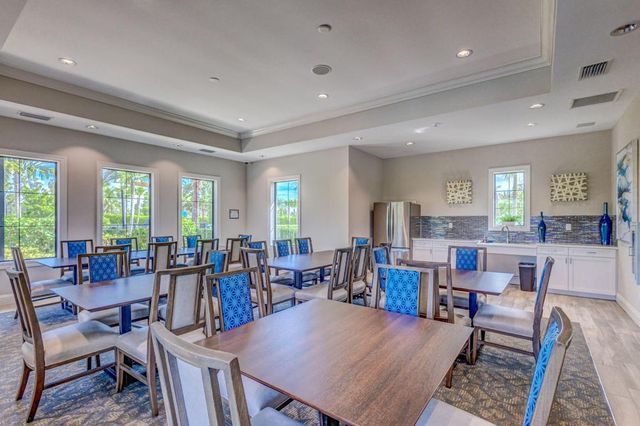 9218 Balsamo Drive, Palm Beach Gardens, FL 33412