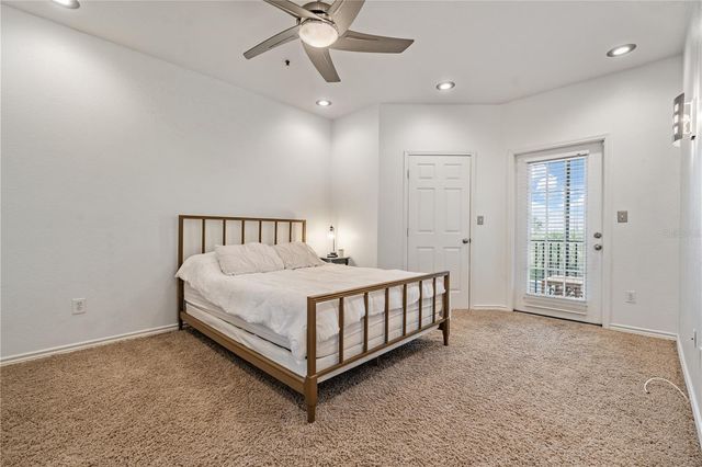 4307 BAYSIDE VILLAGE DRIVE 201, Tampa, FL 33615